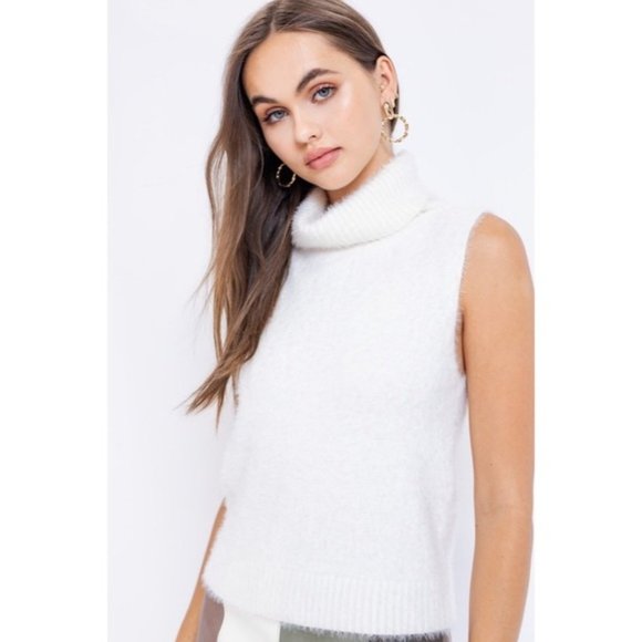 LAST ONE -COOL BREEZE TURTLENECK TANK SWEATER - Picture 2 of 7